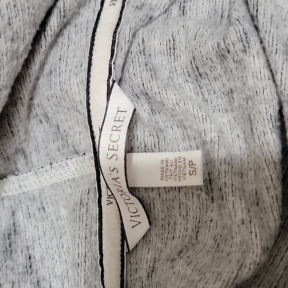 Victoria’s Secret Angels Zip Up Hoodie Women’s Sweatshirt Size Small. - Picture 2 of 9